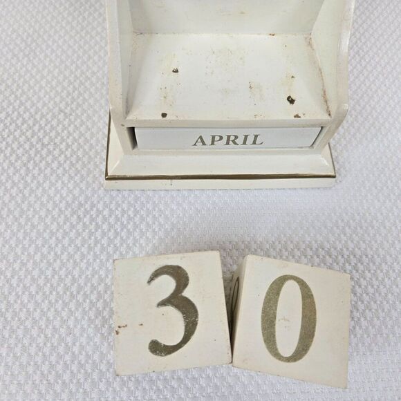 Vintage Hallmark Marys Angels Perpetual Calendar Wooden Block Desk Set - Picture 4 of 8